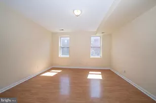 1827 Ginnodo St, Philadelphia, PA 19130 - Photo 12