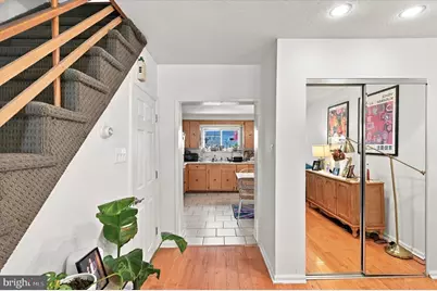 1931 S Iseminger Street, Philadelphia, PA 19148 - Photo 8