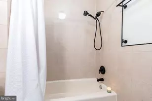250 S 13th St, Philadelphia, PA 19107 - Photo 18