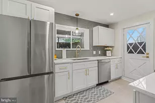 2542 Jasper St, Philadelphia, PA 19125 - Photo 2