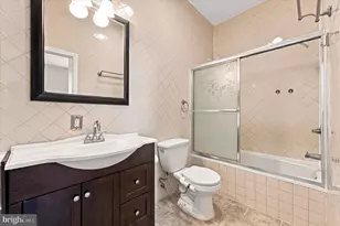 2323 S Alder St, Philadelphia, PA 19148 - Photo 10