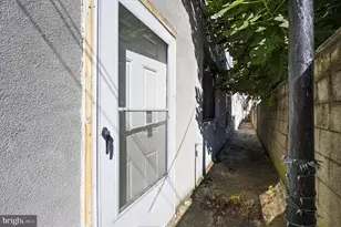 2323 S Alder St, Philadelphia, PA 19148 - Photo 16