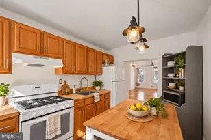 2056 Pierce St, Philadelphia, PA 19145 - Photo 16