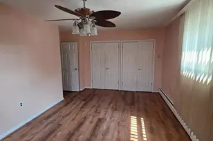 1010 Strahle St, Philadelphia, PA 19111 - Photo 10