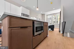 909 Emily St, Philadelphia, PA 19148 - Photo 14