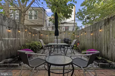1337 N Myrtlewood Street, Philadelphia, PA 19121 - Photo 32