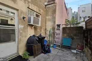 1012 Winton St, Philadelphia, PA 19148 - Photo 16