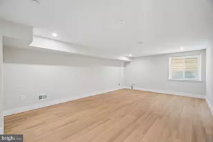 609 E Locust Ave, Philadelphia, PA 19144 - Photo 52