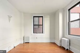 1324 Locust St, Philadelphia, PA 19107 - Photo 4