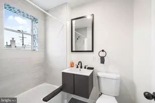 2805 Cantrell St, Philadelphia, PA 19145 - Photo 12