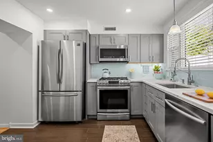 1621 S Clarion St, Philadelphia, PA 19148 - Photo 12