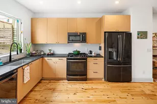 2031 E Firth St, Philadelphia, PA 19125 - Photo 10