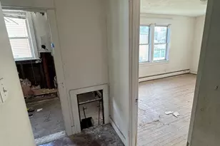 938 Afton St, Philadelphia, PA 19111 - Photo 4