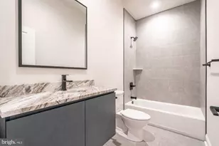 2725 Lorraine Ct, Philadelphia, PA 19131 - Photo 10