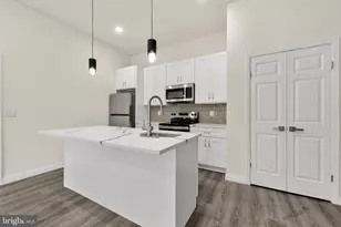 7513 Dicks Ave, Philadelphia, PA 19153 - Photo 2