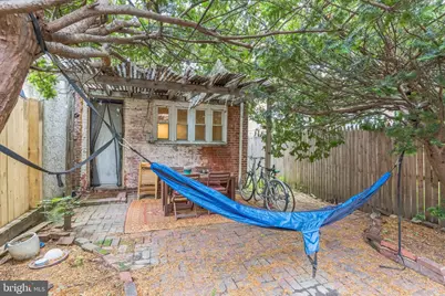 2316 Spruce Street #1R, Philadelphia, PA 19103 - Photo 16