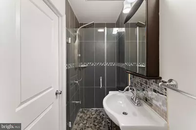 2015 S 24th, Philadelphia, PA 19145 - Photo 14