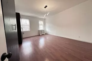 909 S 8th St, Philadelphia, PA 19147 - Photo 2
