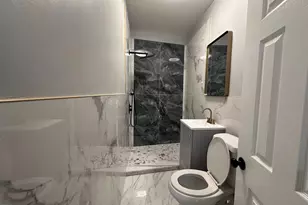 909 S 8th St, Philadelphia, PA 19147 - Photo 14