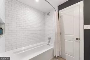 2113 Naudain St, Philadelphia, PA 19146 - Photo 22