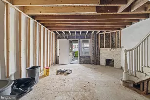298 E Queen Ln, Philadelphia, PA 19144 - Photo 10