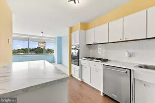 2401 Pennsylvania Ave, Philadelphia, PA 19130 - Photo 16