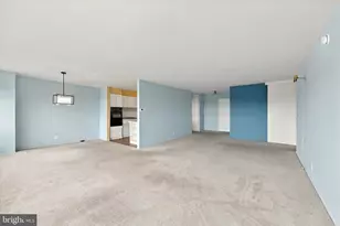 2401 Pennsylvania Ave, Philadelphia, PA 19130 - Photo 18