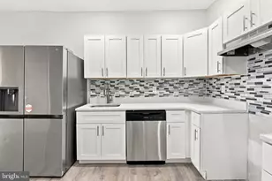 212 N Wanamaker St, Philadelphia, PA 19139 - Photo 10