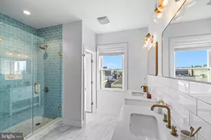 806 Dudley St, Philadelphia, PA 19148 - Photo 18