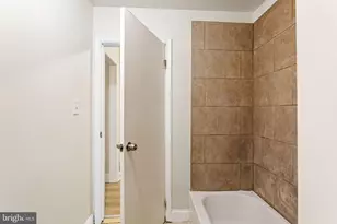 1619 Wakeling St, Philadelphia, PA 19124 - Photo 10