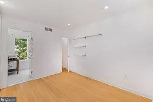 966 N Leithgow St, Philadelphia, PA 19123 - Photo 16