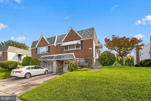 11717 Jeanes St, Philadelphia, PA 19116 - Photo 2