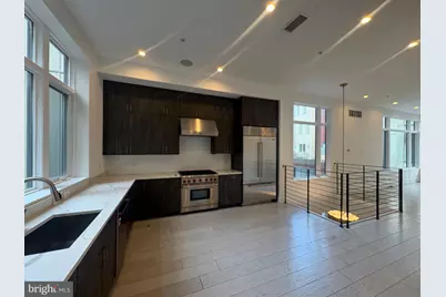 142R S Front Street, Philadelphia, PA 19106 - Photo 6