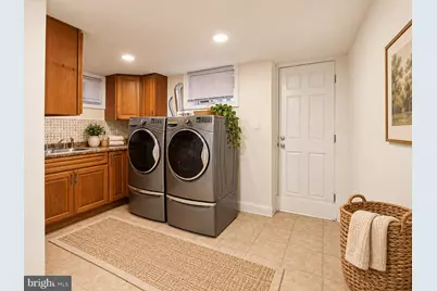 5813 Cobbs Creek Parkway, Philadelphia, PA 19143 - Photo 32