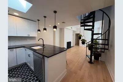 1503 Green Street #7, Philadelphia, PA 19130 - Photo 4
