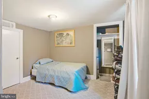 319 S Hicks St, Philadelphia, PA 19102 - Photo 16