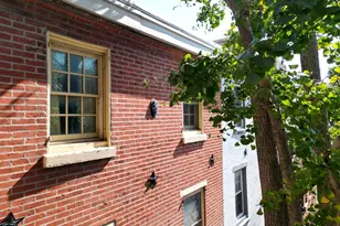 319 S Hicks St, Philadelphia, PA 19102 - Photo 34