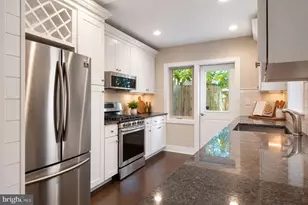 510 Mountain St, Philadelphia, PA 19148 - Photo 10
