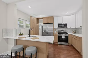 317 E Vernon, Philadelphia, PA 19119 - Photo 12