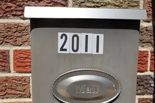 2011 Carpenter St, Philadelphia, PA 19146 - Photo 8