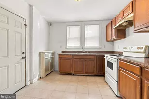 4027 Maywood St, Philadelphia, PA 19124 - Photo 10