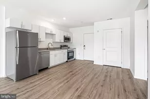 915-B N Broad St, Philadelphia, PA 19123 - Photo 2