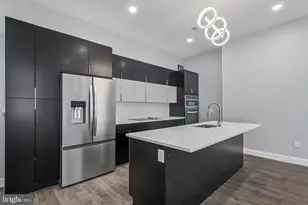 1202 Spruce St, Philadelphia, PA 19107 - Photo 18