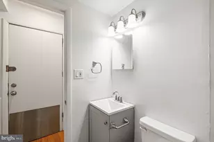 1917 Spring Garden St, Philadelphia, PA 19130 - Photo 10