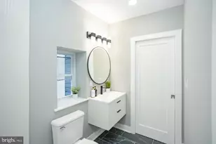 429 Tasker St, Philadelphia, PA 19148 - Photo 34