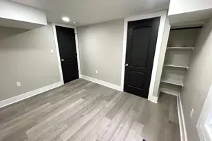 1527 S Bambrey St, Philadelphia, PA 19146 - Photo 16
