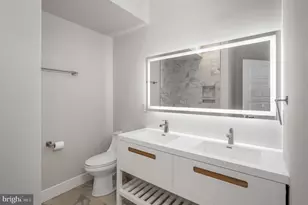 1328 S 31st St, Philadelphia, PA 19146 - Photo 26