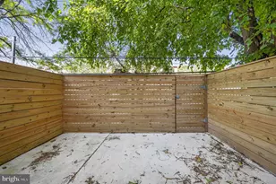 1328 S 31st St, Philadelphia, PA 19146 - Photo 16