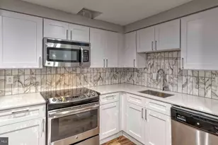 1815 John F Kennedy Blvd, Philadelphia, PA 19103 - Photo 2