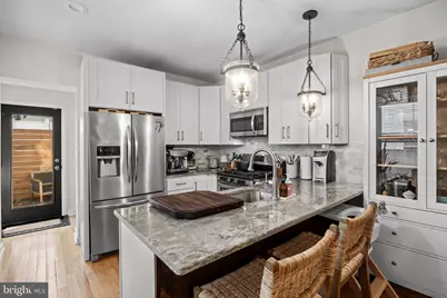 875 N 25th Street, Philadelphia, PA 19130 - Photo 16